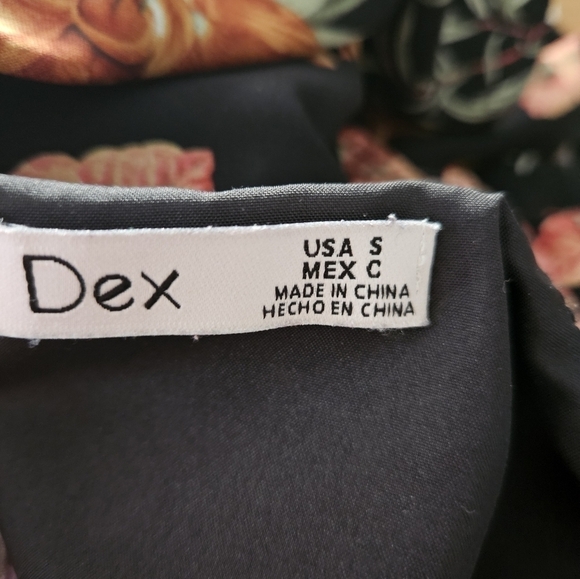 women's DEX wrap blouse size small - Picture 9 of 10